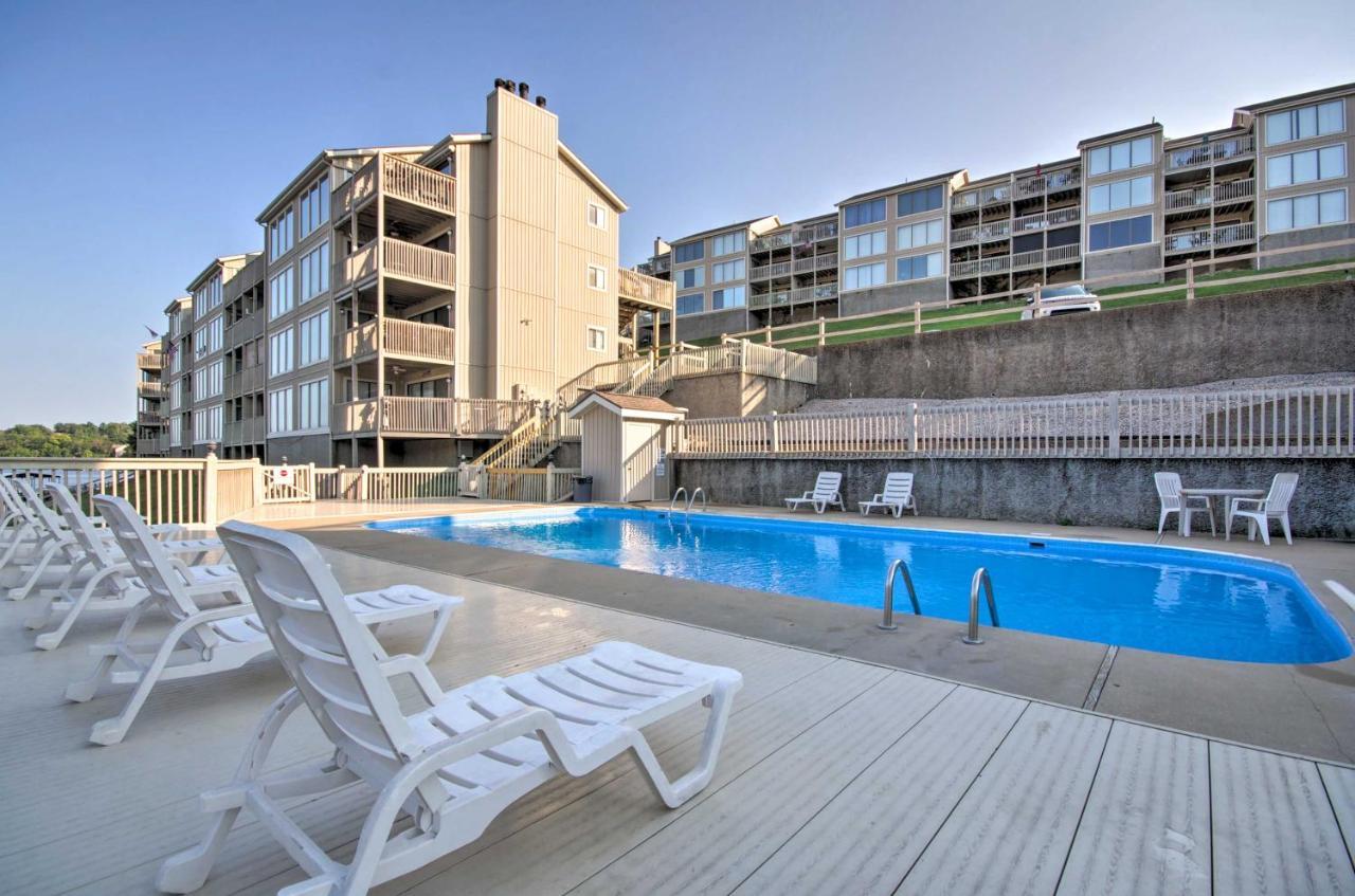 Lakefront Osage Beach Condo With Community Pool Esterno foto