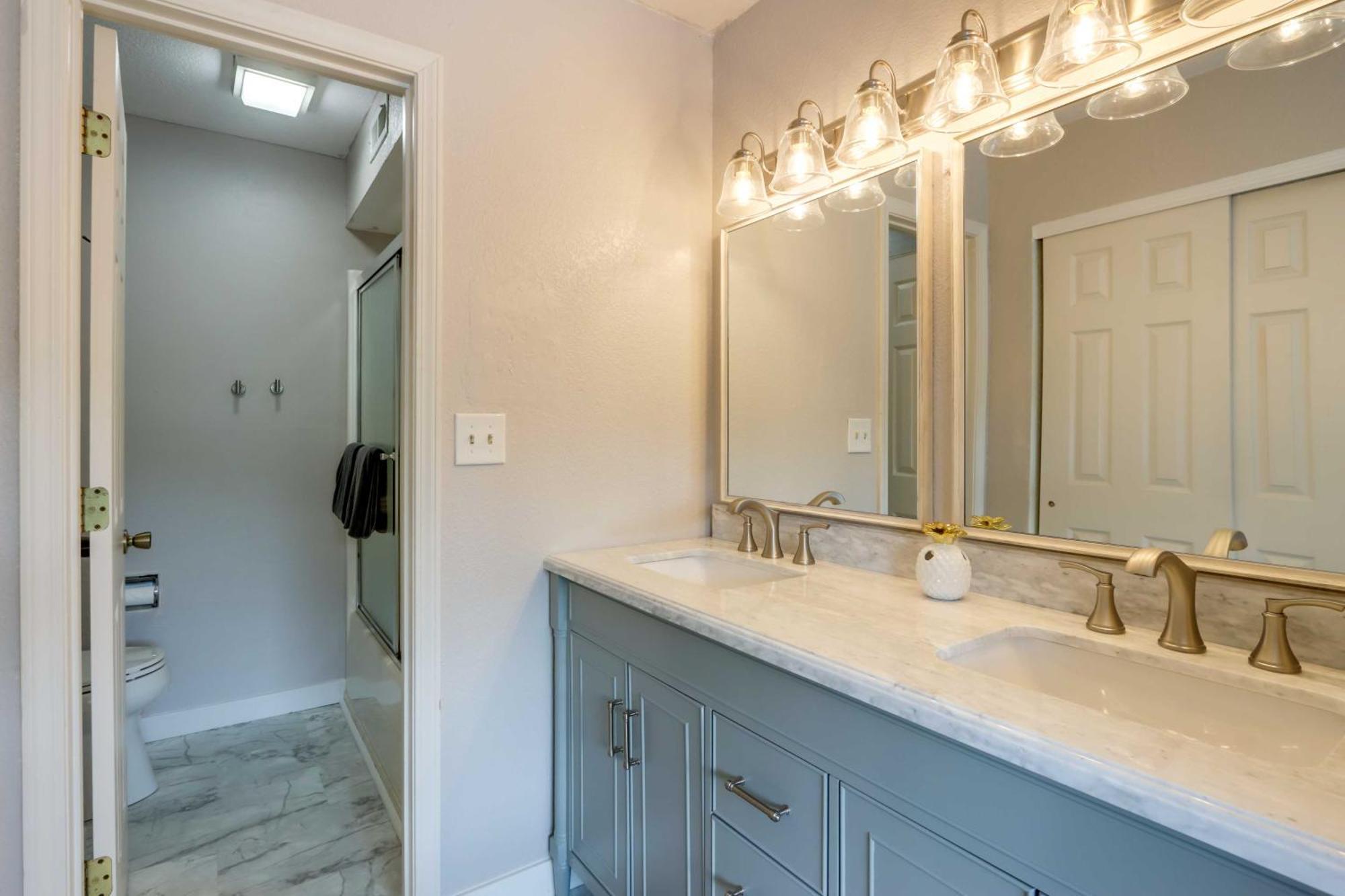 Lakefront Osage Beach Condo With Community Pool Esterno foto