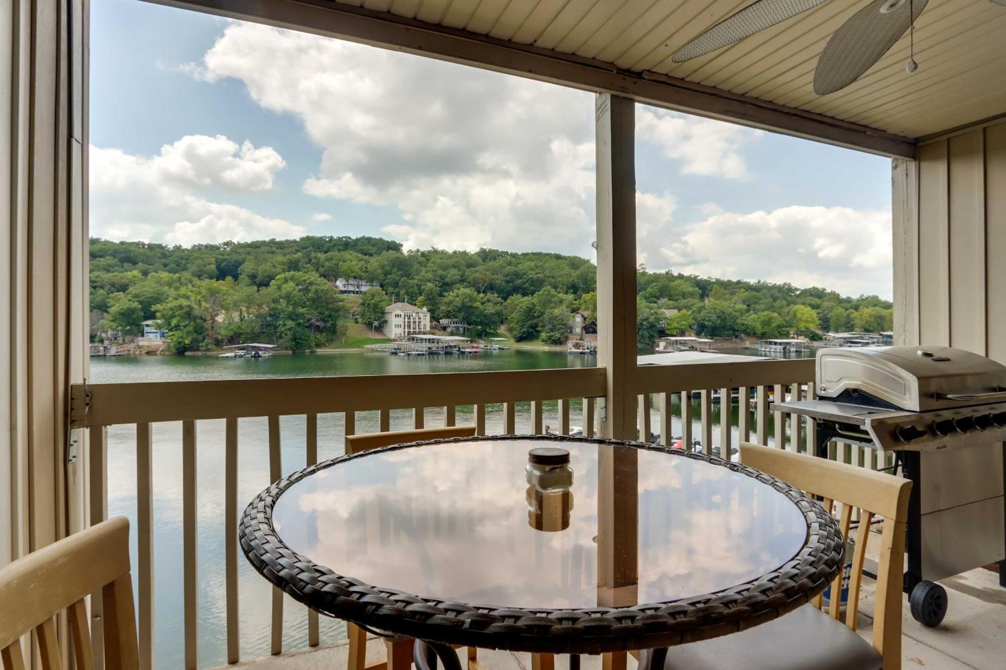 Lakefront Osage Beach Condo With Community Pool Esterno foto