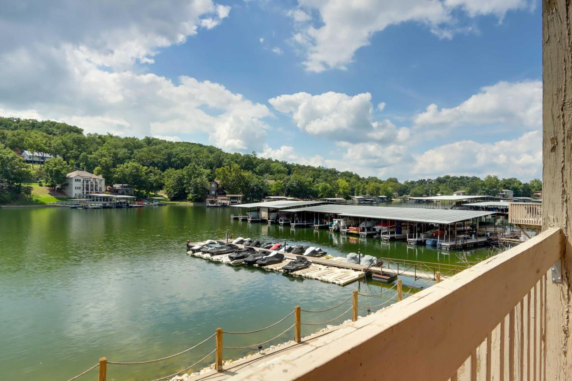 Lakefront Osage Beach Condo With Community Pool Esterno foto