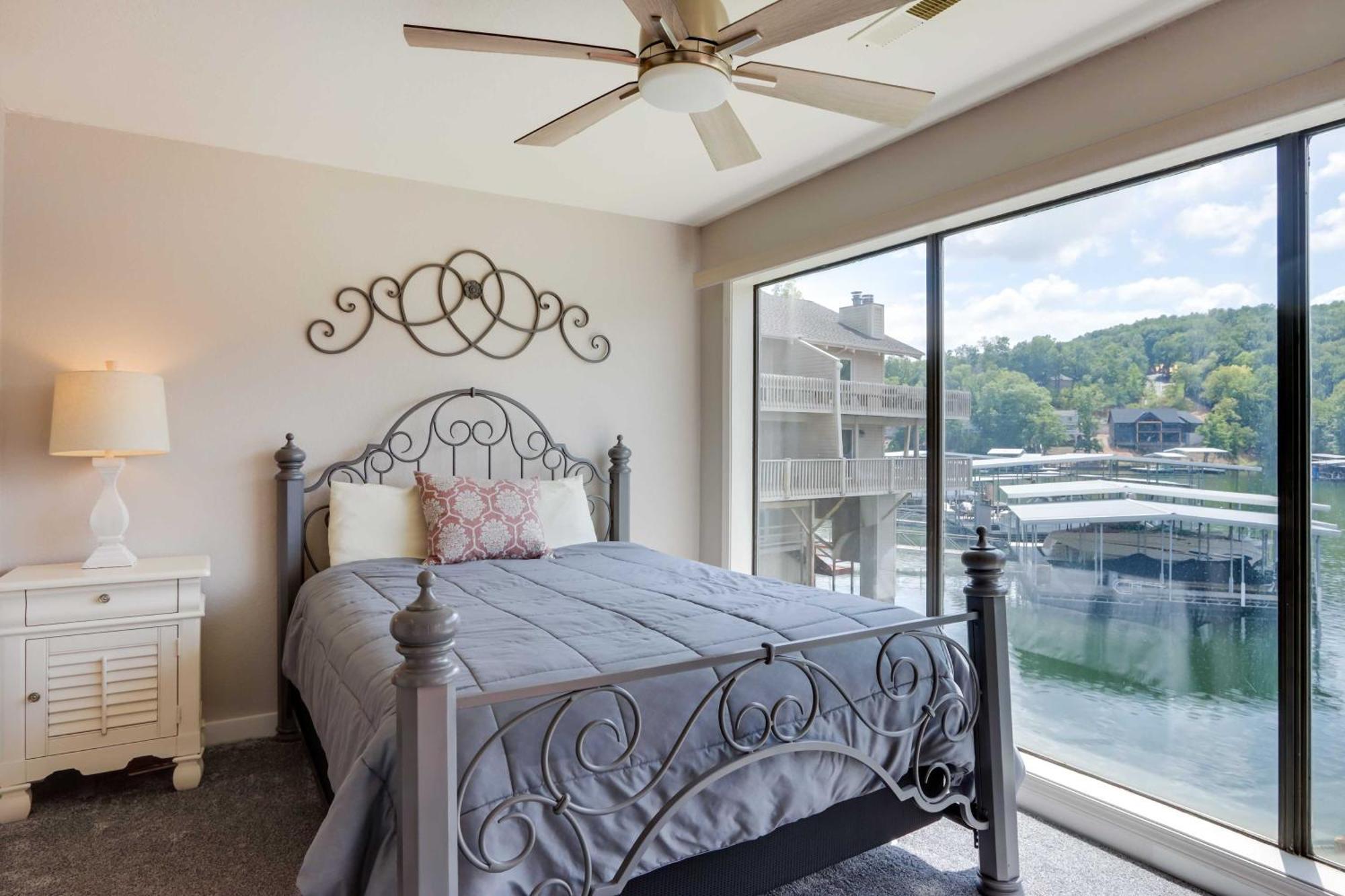 Lakefront Osage Beach Condo With Community Pool Esterno foto